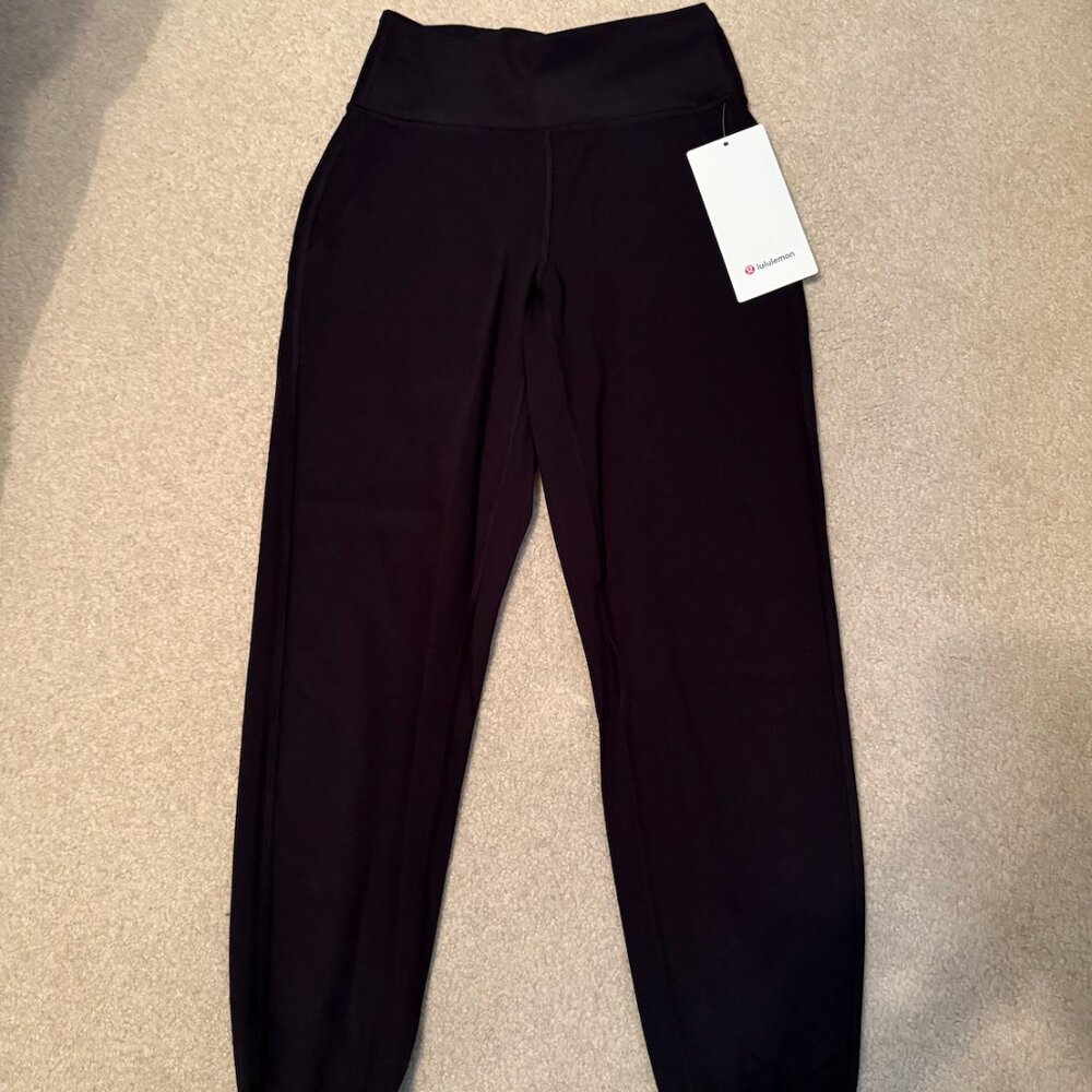Black Lululemon Align Jogger